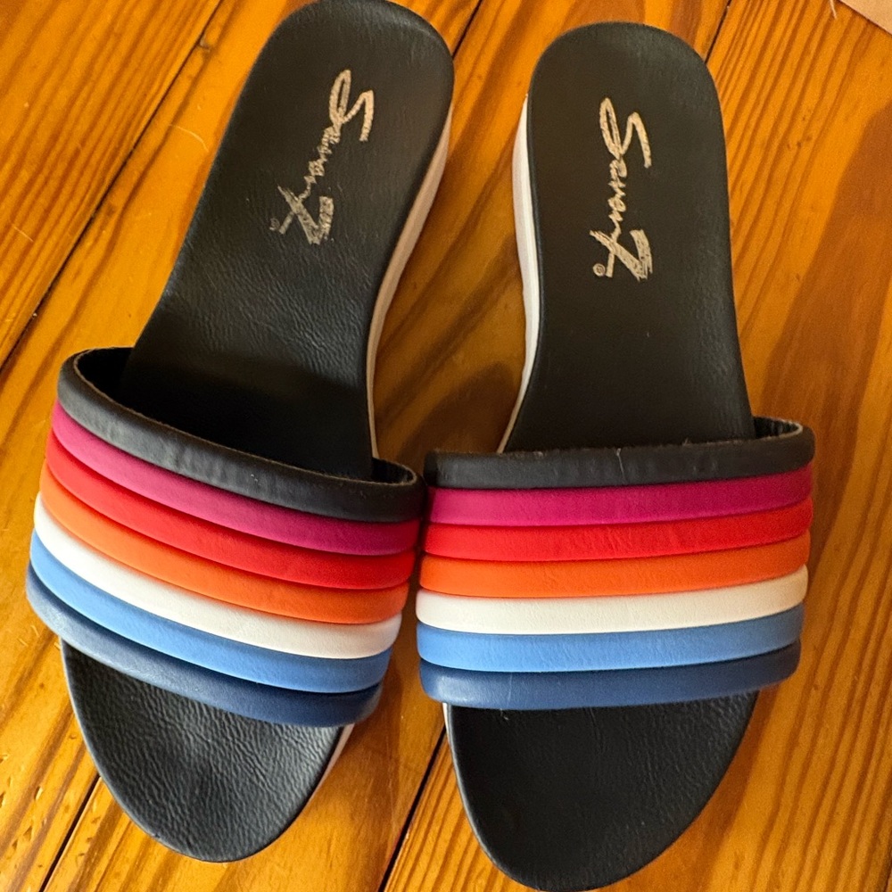 Seven 7 Colorful Striped Slides Size 8